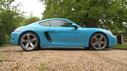 PORSCHE 718 CAYMAN COUPE 2.0 2dr PDK view 3